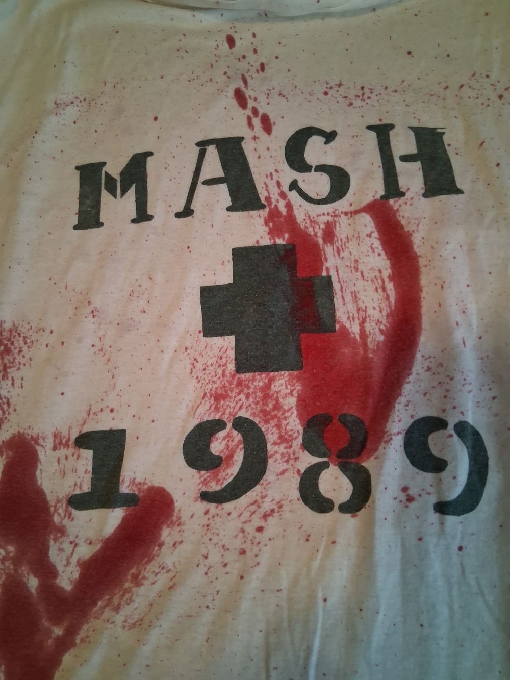 Hanes MASH 1989 White Graphic T-Shirt TV Memorabilia Size L 42-44 - Picture 2 of 4